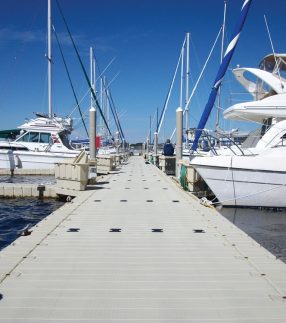 Floating Walkway Dock to Boats