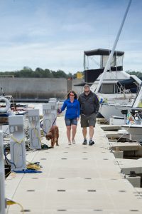 EZ Floating Walkway Dock with Dog