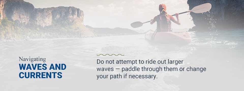 How to navigate currents in a kayak