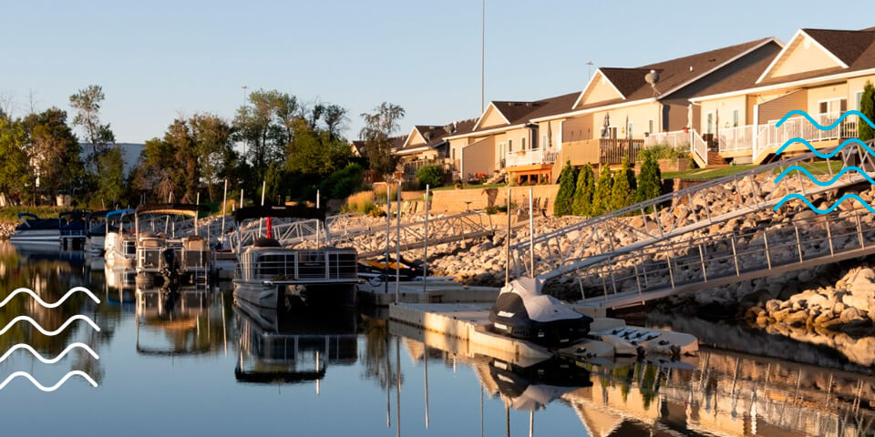 Benefits of Living on a Lakefront Property with a Dock